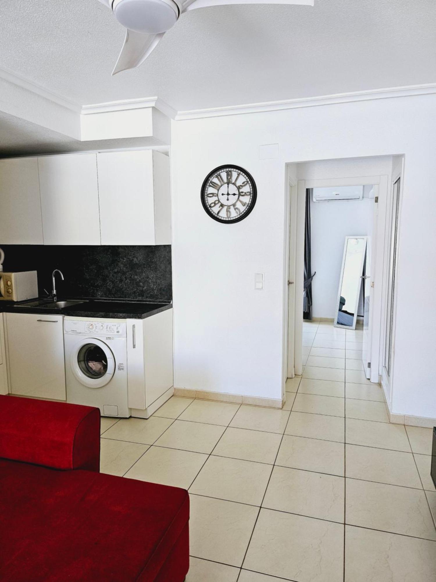 Sunny Apartament Near La Mata Beach Torrevieja Eksteriør billede