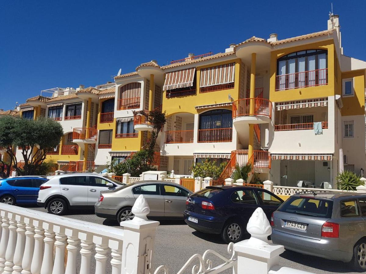Sunny Apartament Near La Mata Beach Torrevieja Eksteriør billede